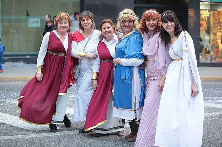 Multitudinària Rua de carnestoltes 2015 a Mollerussa.
