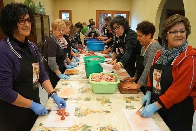 Carnestoltes Fondarella (6)