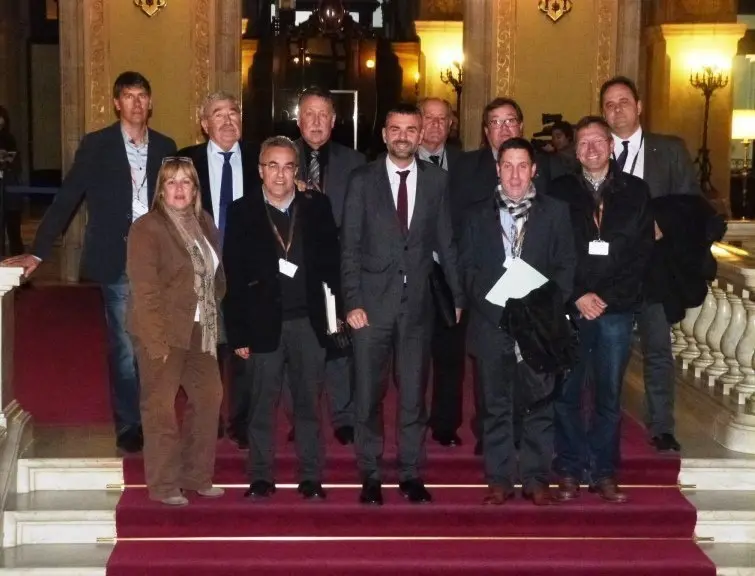 Plataforma N-240 al Parlament (04-03-2015)