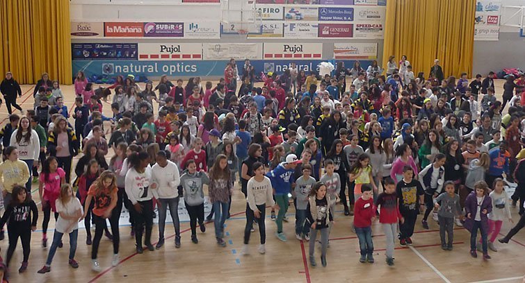 Al voltant de 350 alumnes participen en la tercera edició del  English Day del Pla d&#39;Urgell.