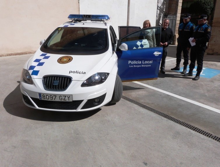 Nou vehicle policial de les Borges (26-03-2015)