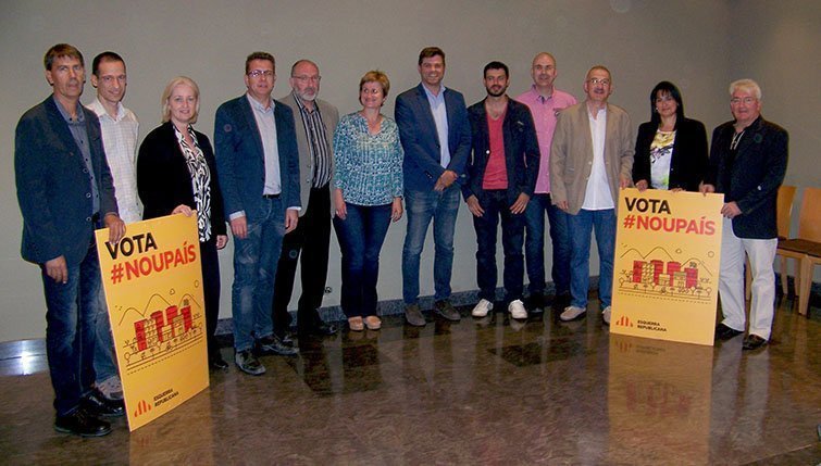 Els representants de les 12 candidatures d'ERC al Pla d'Urgell.