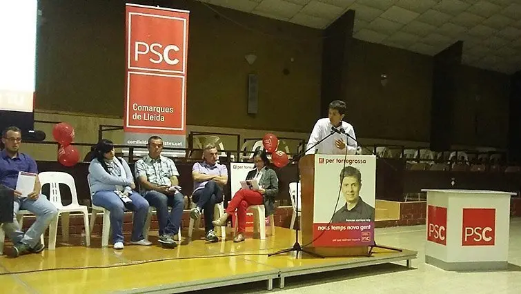 Francesc Carrique participa en el seu primer míting electoral.