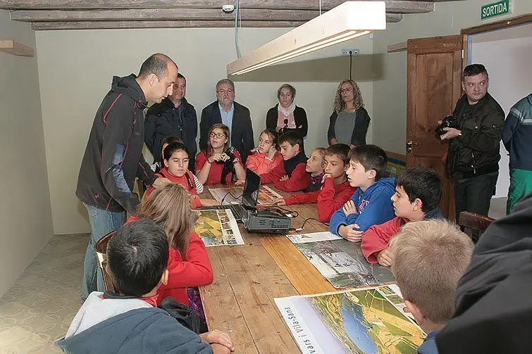 Activitats escolars en el Centre d'Interpretació de Cal Sinén a l'Estany.