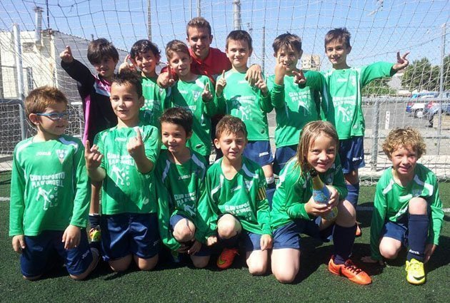 Els campions de la Lliga Prebenjamí del Club Esportiu del Pla d'Urgell.
