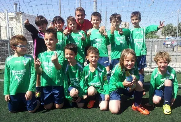 Els campions de la Lliga Prebenjamí del Club Esportiu del Pla d'Urgell.