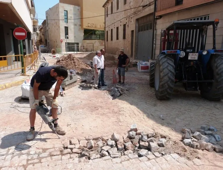 Millores a l'entorn de l'Espai Macià (01-07-2015)