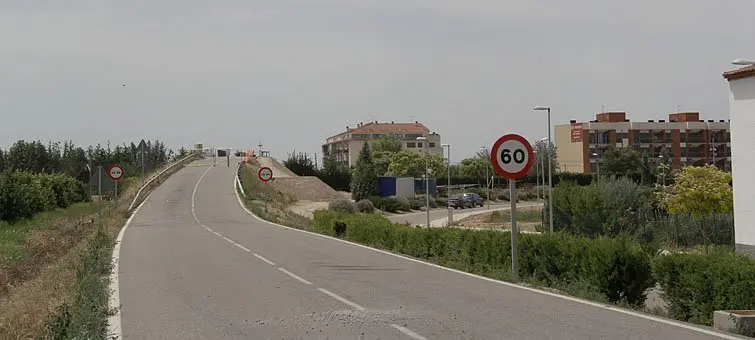 El pont dóna accés a l'autovia A-2 des de la N-2