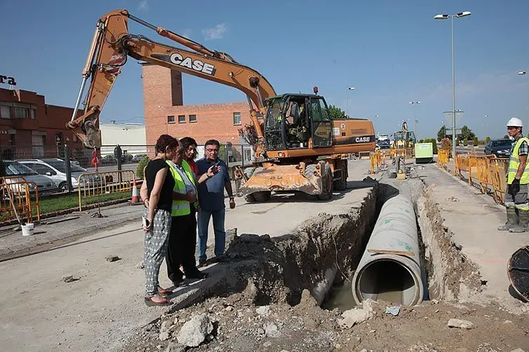 Els treballs eixamplaran la connexió de les canonades