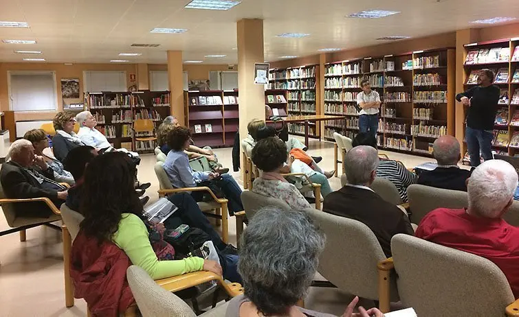 Projecció del documental Las maestras de ls República a la Biblioteca