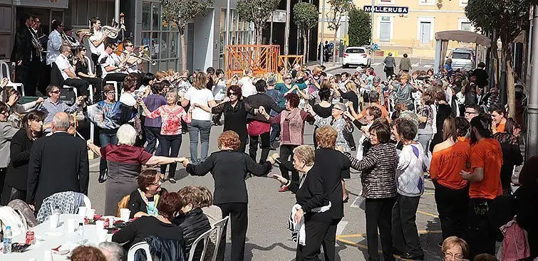 Celebració de l'aniversari de l'Associació de Dones Albada de Mollerussa