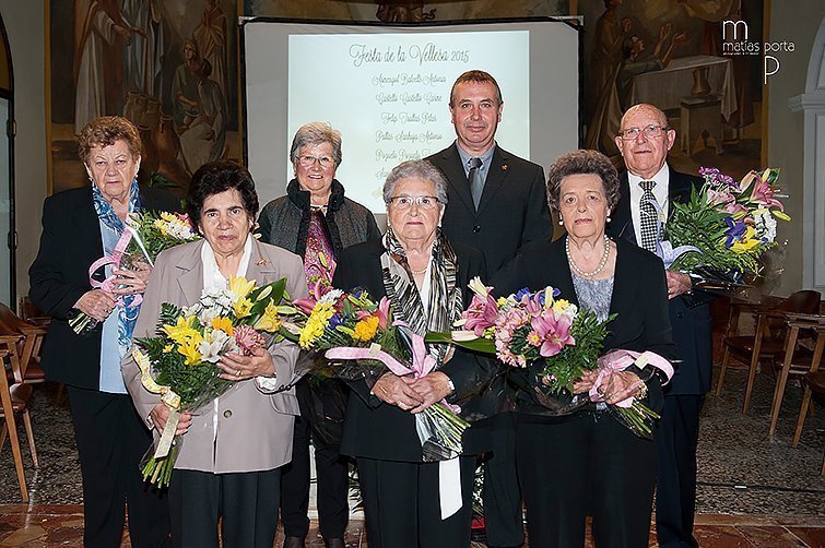 L'alcalde Joan Ramon Sangrà ret homenatge als octogenaris del municipi
