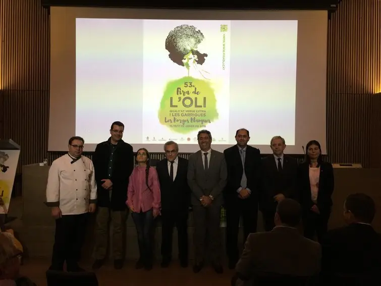 Els protagonistes de la presentació de la 53a Fira de l'Oli i les Garrigues al Recintes de Sant Pau a Barcelona