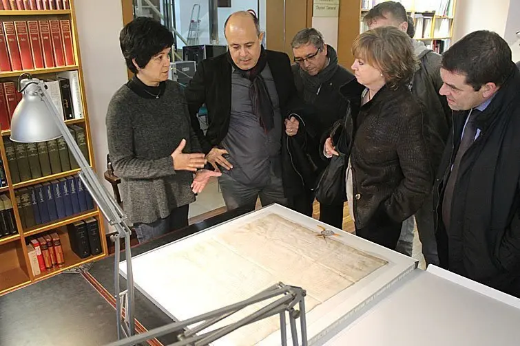 visita Arxiu document Corts Cervera interior