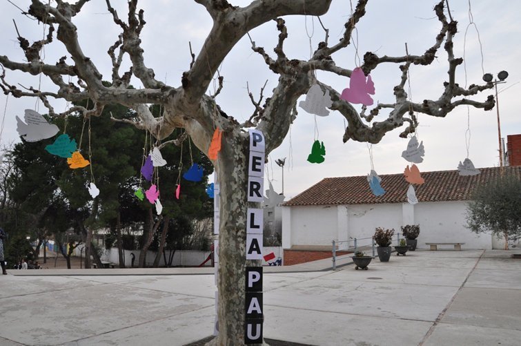 Dia de la Pau i la No Violència al Col·legi Mare de Déu de Montserrat a les Borges BlanquesT