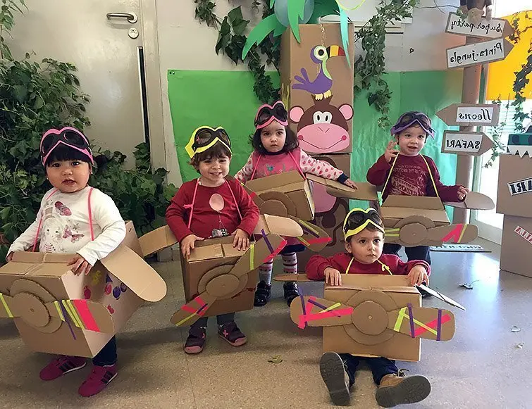 Els nens i nenes de l&#39;escola Quitxalla celebren el Carnestoltes