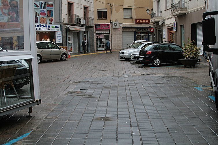 Plaça Pla d'Urgell interior