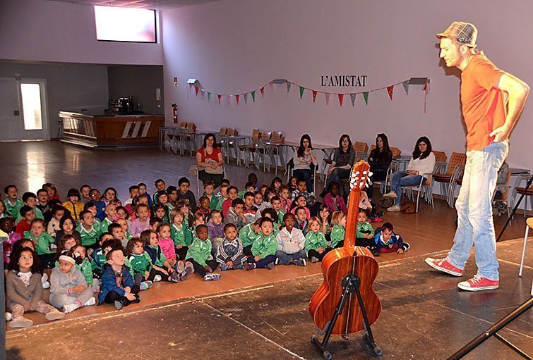 El Saló del Llibre Infantil i Juvenil de Mollerussa rep 400 escolars