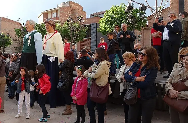 Pepito i la carme els nous gegantons de la colla gegantera de Mollerussa