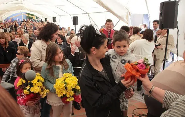 Ofrena floral a la Mare de Déu de la cabeza