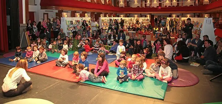 Hora del conte al Saló del Llibre Infantil i Juvenil