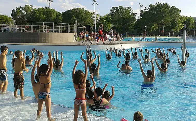 Activitats a la piscina de mollerussa