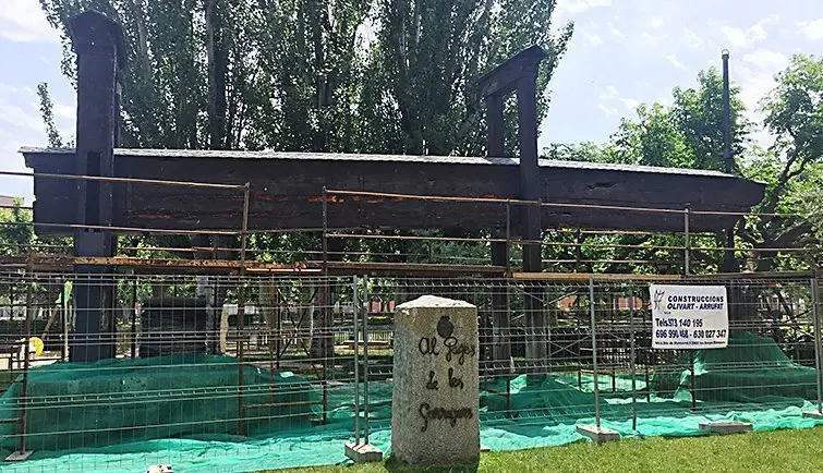 Els treballs de restauració de la premsa d&#39;oli del segle XVII al Parc del Terrall de les Borges