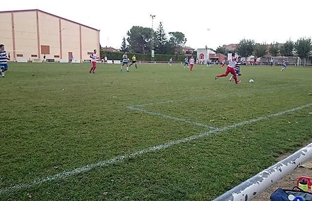 Camp de futbol Linyola