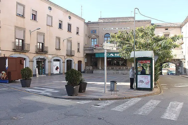 Cervera inici obres plaça Santa Anna inteior