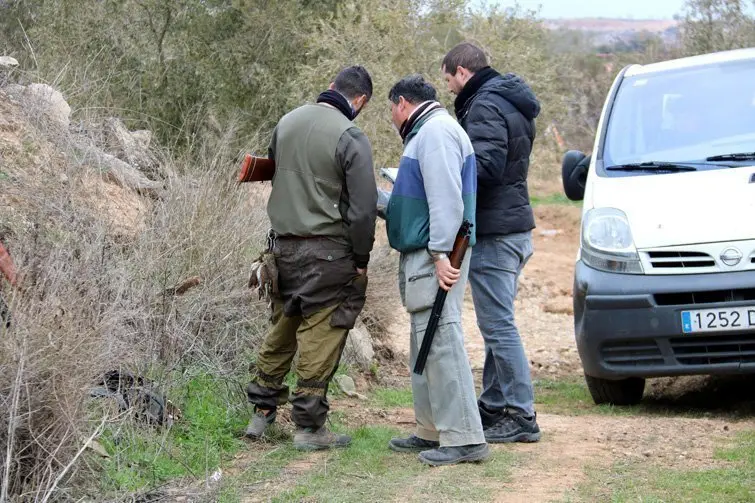 Companys del caçador detingut per la mort de dos agents rurals