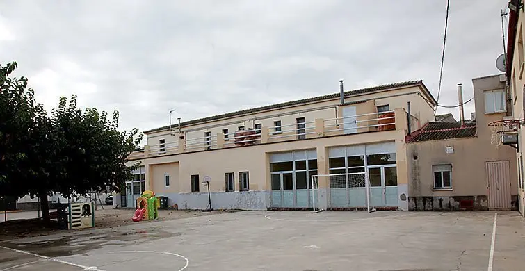 Antic edifici de l&#39;escola El Timó de Sidamon