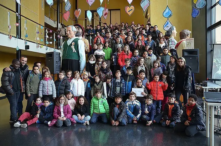 dia la pau foto familia l'amistat interior