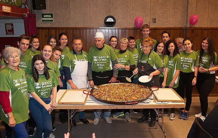 Dinar contra cancer Torrefarrera 2 interior