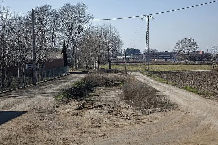 Banqueta al municipi del Poal