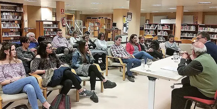 Mollerussa presentació llibre Ramon Xuriguera interior