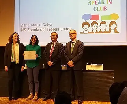 Lliurament del Premi a l'estudiant de l'INS Escola del Treball Maria Araujo 1