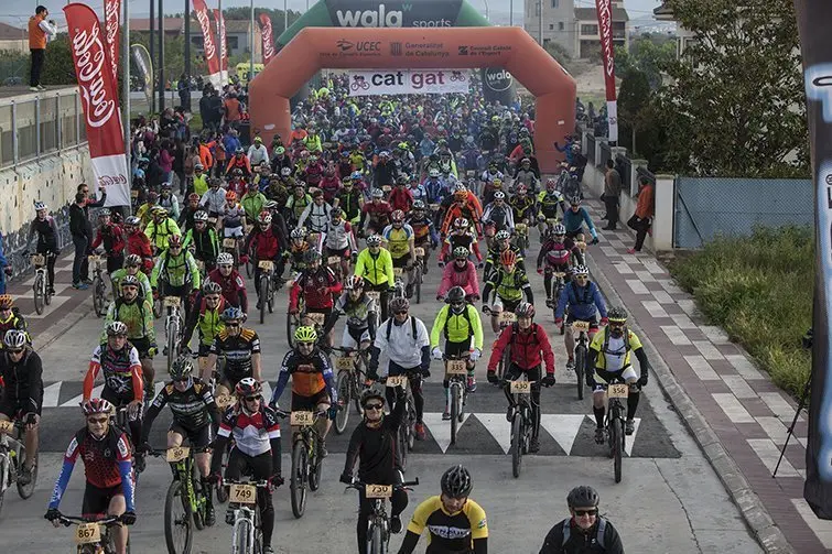 Sortida del miler de participants de la Catigat a Linyola