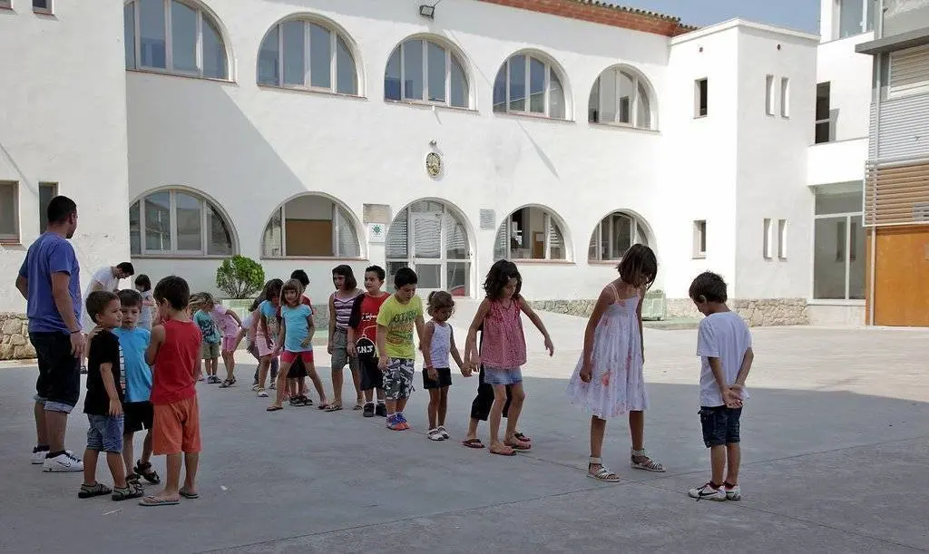 Imatge de les activitats en l&#39;escola Francesc Arenes de Golmés 1