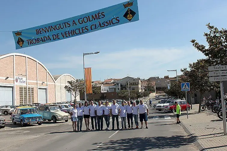 Trobada de vehicles clàssics a Golmés interior