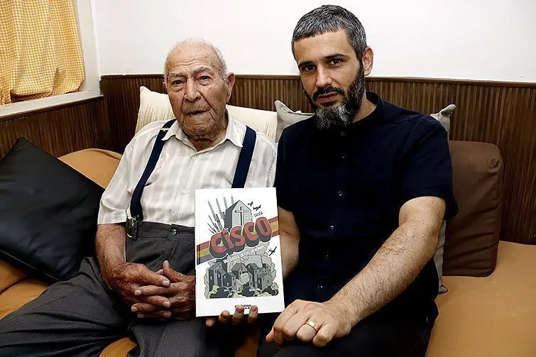 Josep Salvia i el protagonista del còmic Francesc Reig