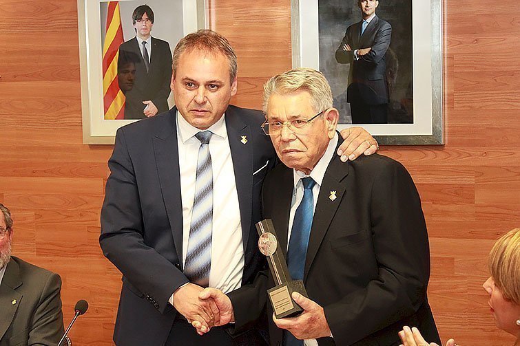 L&#39;alcalde de Golmés, Jordi Calvís, i Miquel Jovells, jutge de pau de Golmés durant més de quatre dècades