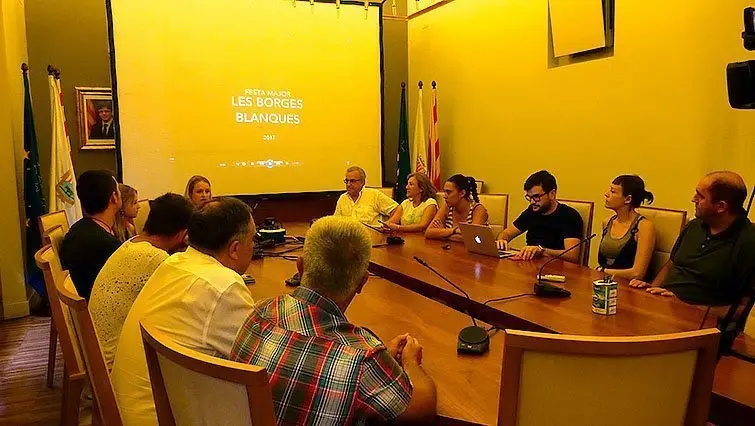 Roda de Premsa per anunciar les principals novetats de la Festa Major de les Borges Blanques. (1) interior