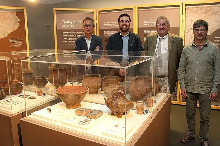 Inauguració de l'exposició d'ArqueoXarxa a Tàrrega inteior