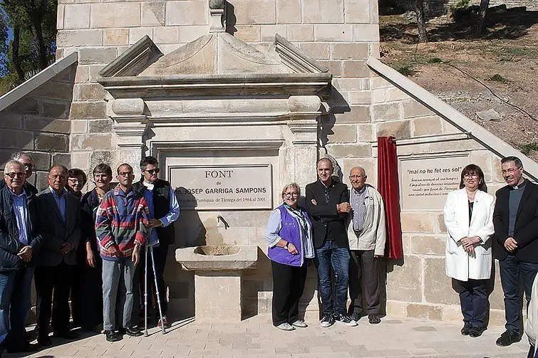 Inauguració de la Font de Mn Josep Garriga (1) inteior