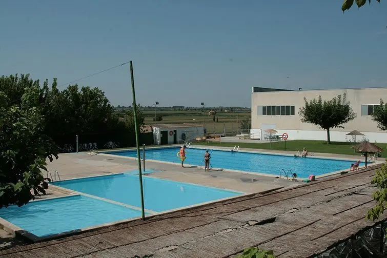 Imatge de les instal·lacions de les Piscines Municipals de Bell-lloc