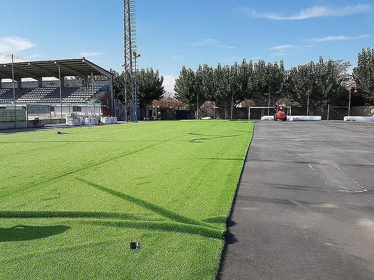 Mollerussa renovació gespa futbol 7 inteiro