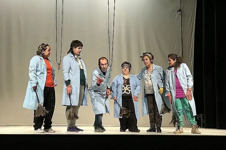 ‘Artipunt’ de Incursió Social es presenta a Juneda al Teatre Foment 1 interior