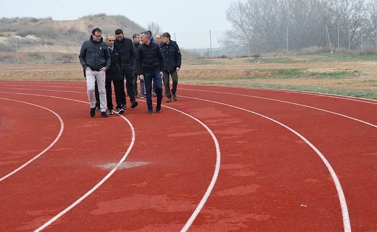 Visita a la pista d'atletisme del parc de la Serra de Mollerussa