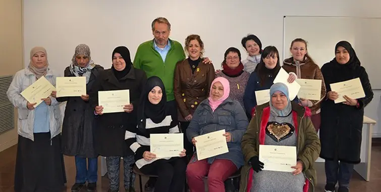 Entrega de diplomes durant l&#39;acte de clausura del curs