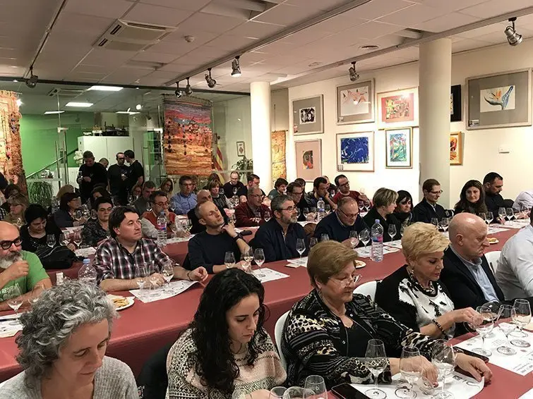 Mig centenar de persones al primer tast de l'Associació Tastavins de Juneda